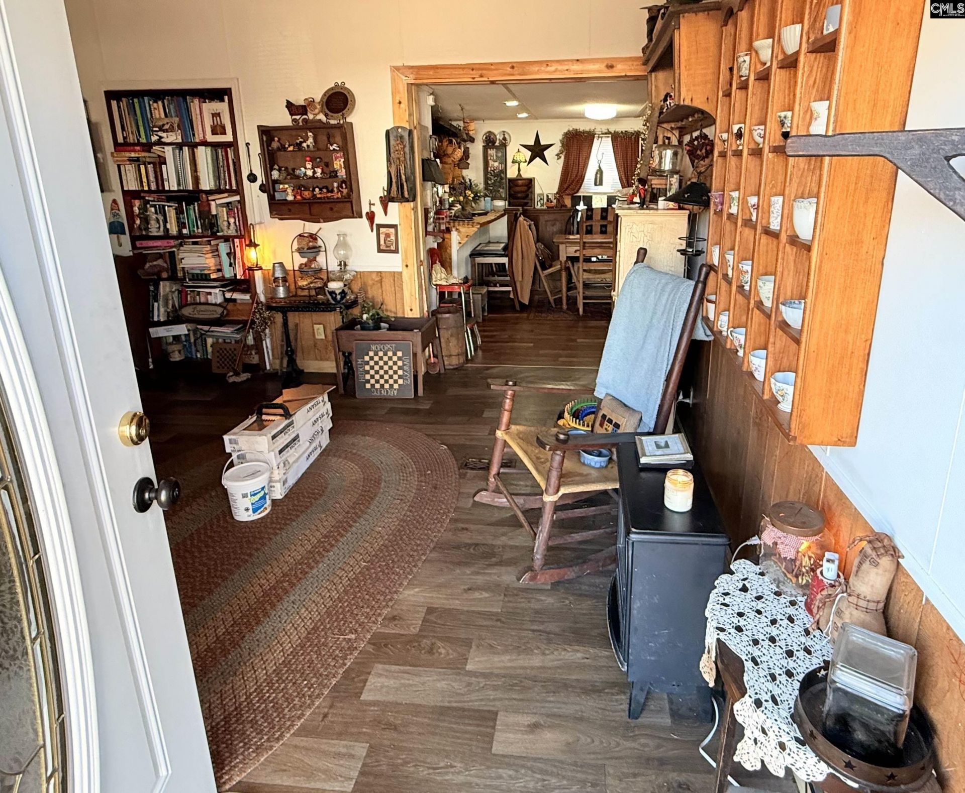 427 Gramercy Lane Photo 4