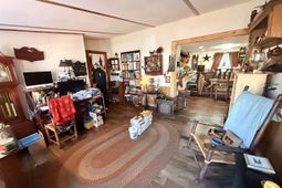 427 Gramercy Lane photo 4