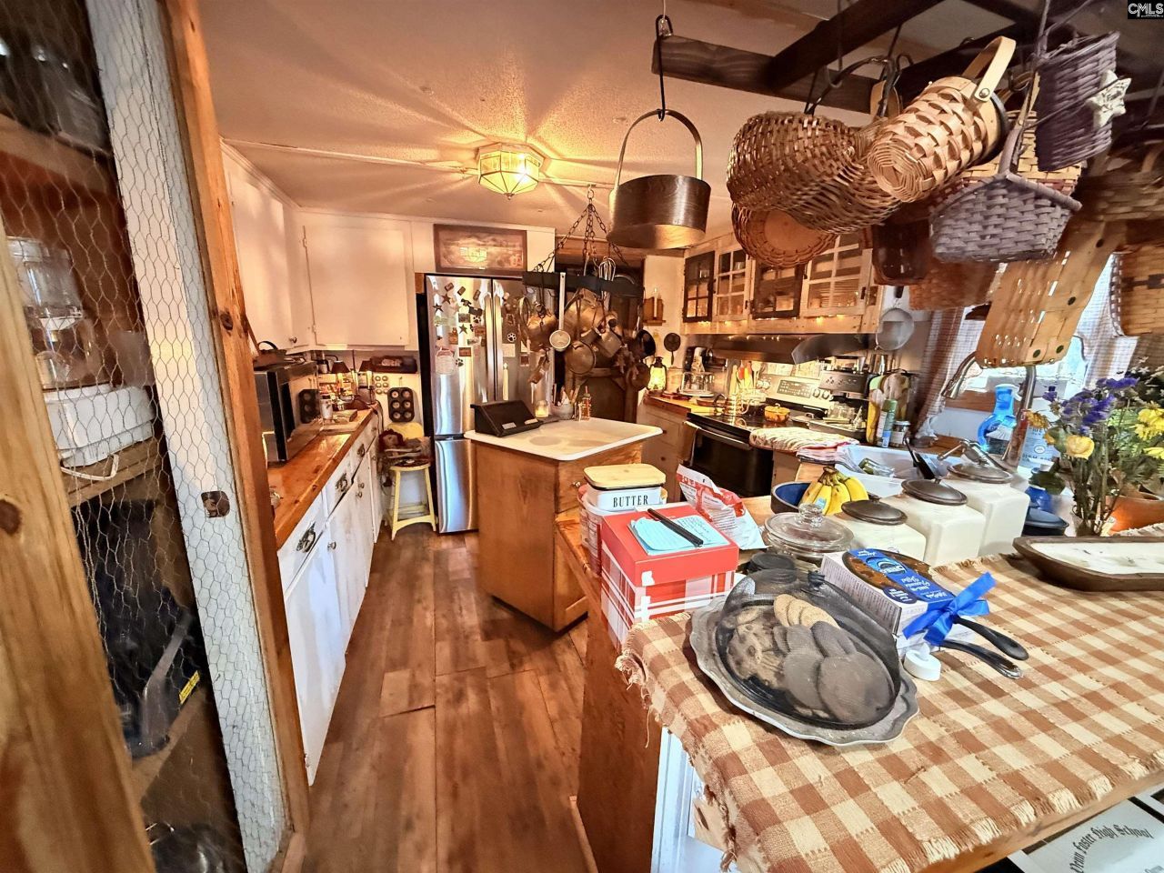 427 Gramercy Lane Photo 8