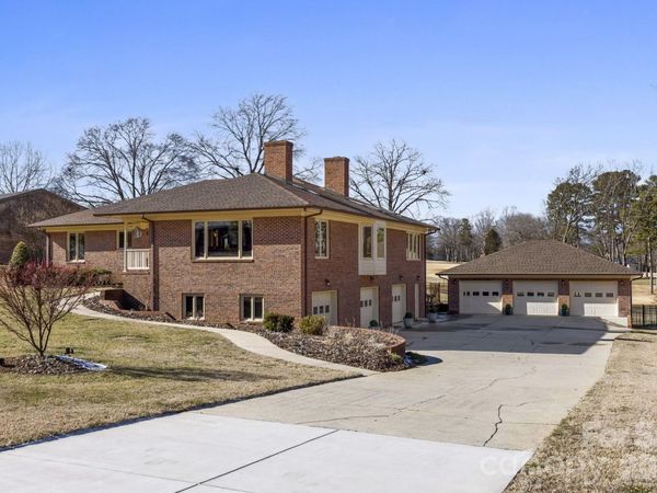 1419 Stoneyridge Drive, Charlotte, NC 28214