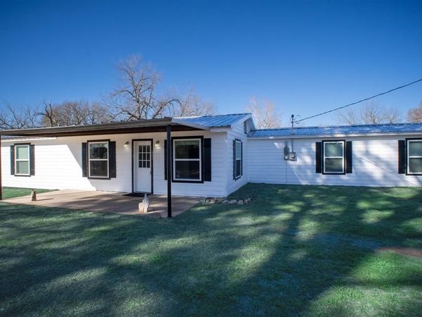 444 Lcr 466, Mexia, TX 76667