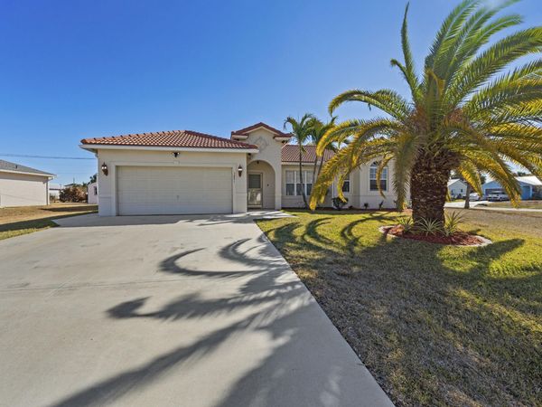 3891 SW Jacobs Street, Port St. Lucie, FL 34953