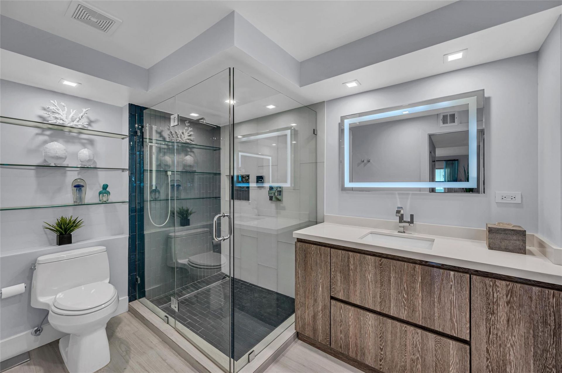 1901 N Ocean Boulevard, Unit 9e, Fort Lauderdale, FL 33305 Photo