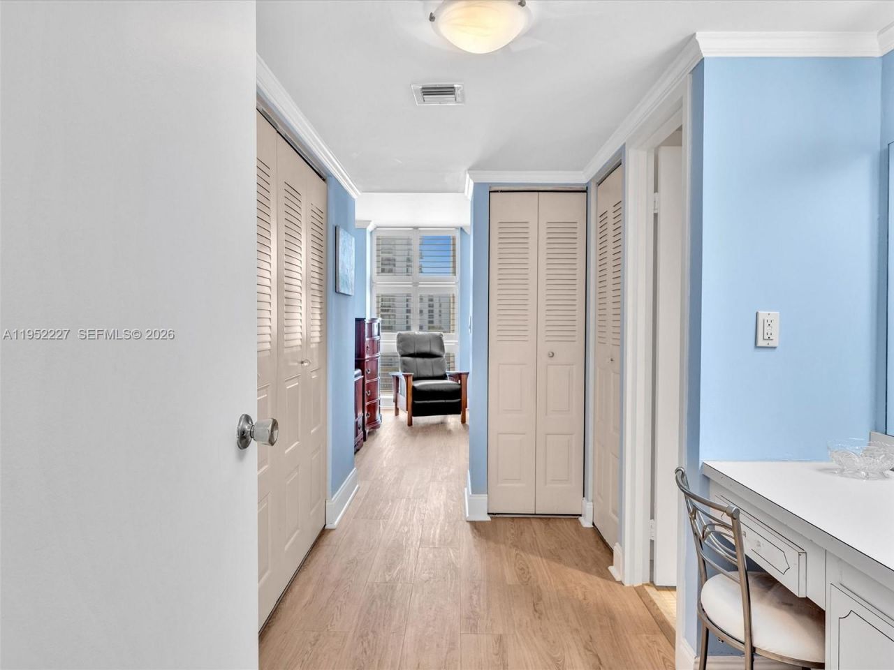 3675 N Country Club Dr, Unit 409, Aventura, FL 33180 Photo