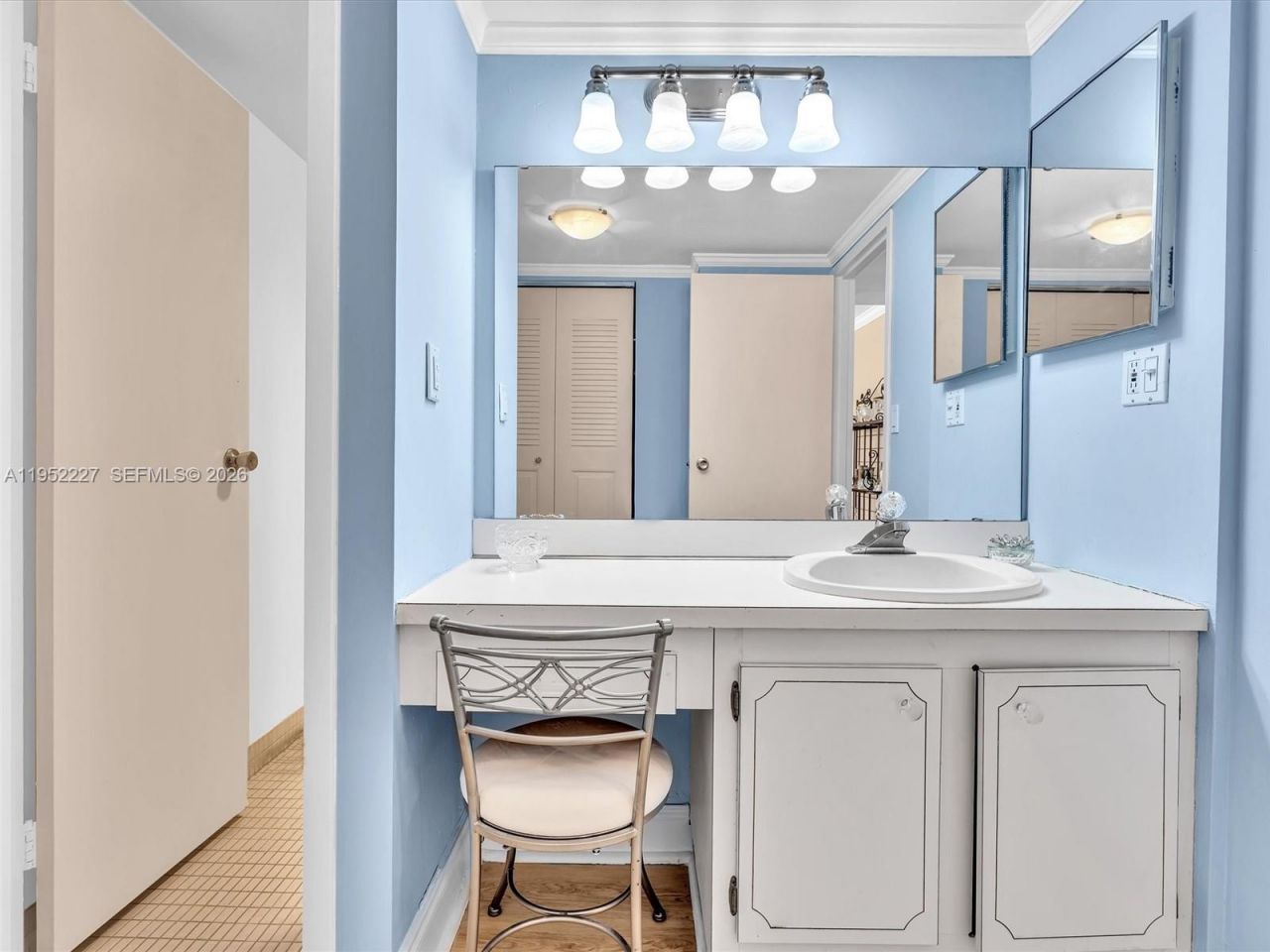 3675 N Country Club Dr, Unit 409, Aventura, FL 33180 Photo