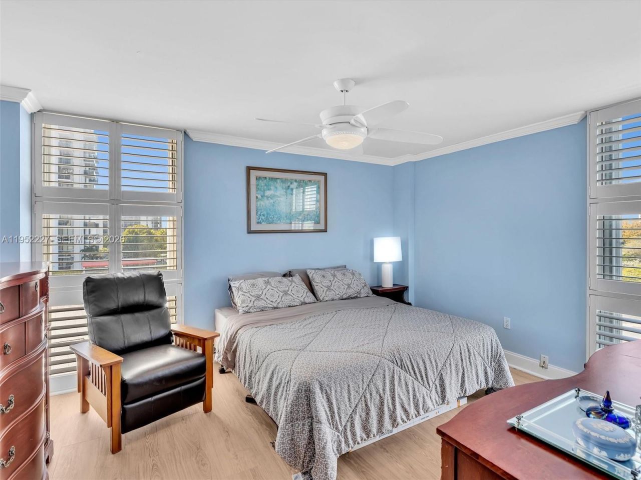 3675 N Country Club Dr, Unit 409, Aventura, FL 33180 Photo