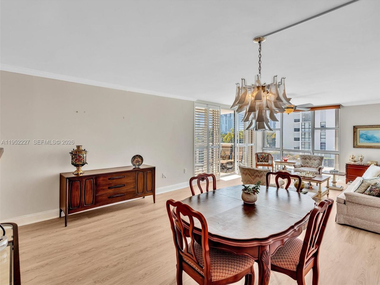 3675 N Country Club Dr, Unit 409, Aventura, FL 33180 Photo