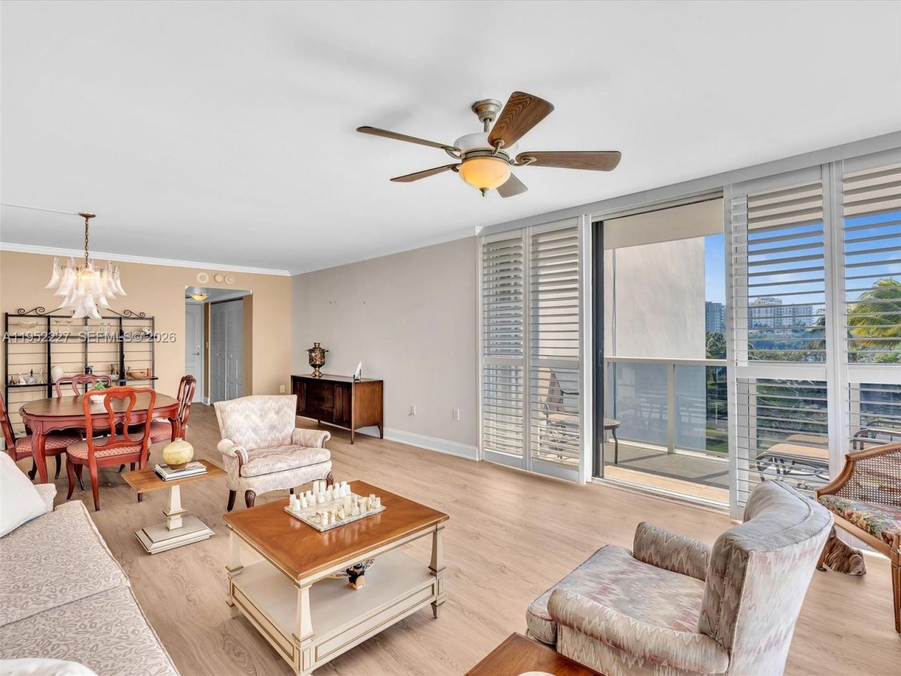 3675 N Country Club Dr, Unit 409, Aventura, FL 33180 Photo