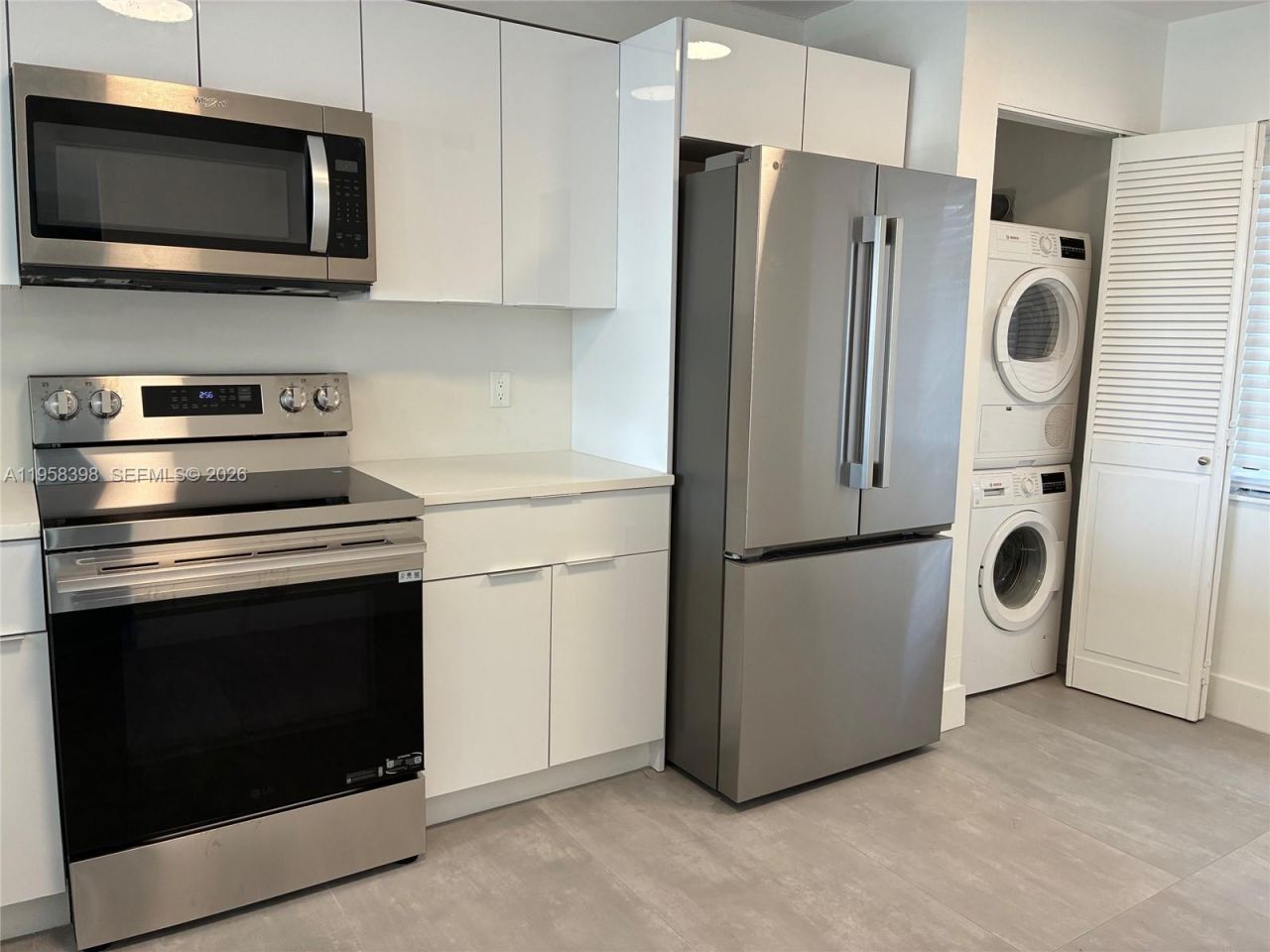 7050 NW 44th St, Unit 708, Lauderhill, FL 33319 Photo