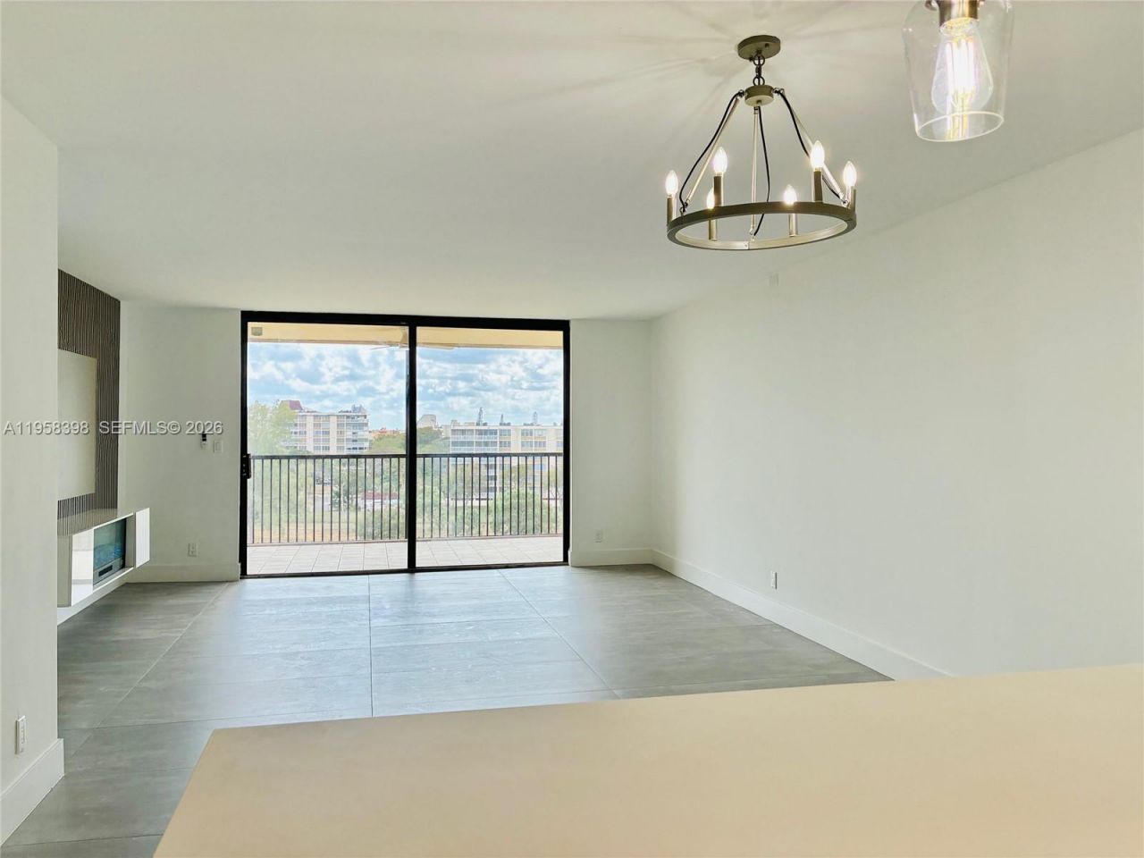 7050 NW 44th St, Unit 708, Lauderhill, FL 33319 Photo