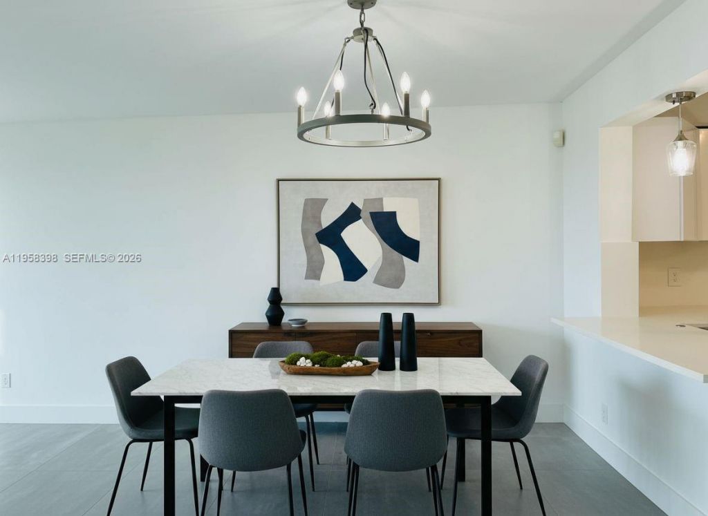 7050 NW 44th St, Unit 708, Lauderhill, FL 33319 Photo