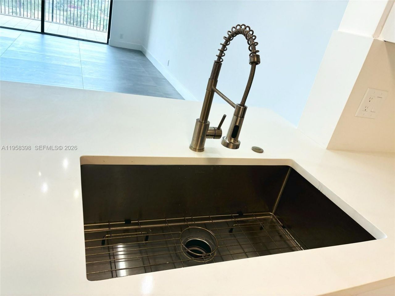 7050 NW 44th St, Unit 708, Lauderhill, FL 33319 Photo