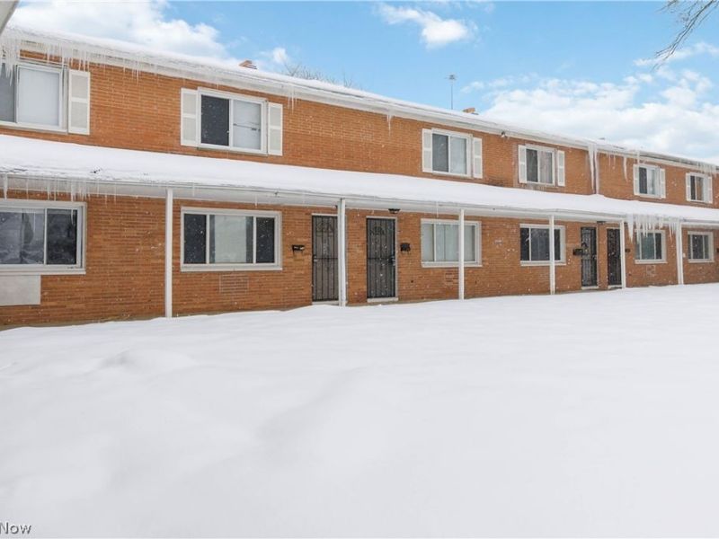 4889 Banbury Court, Unit 13, Warrensville Heights, OH 44128 Photo 1