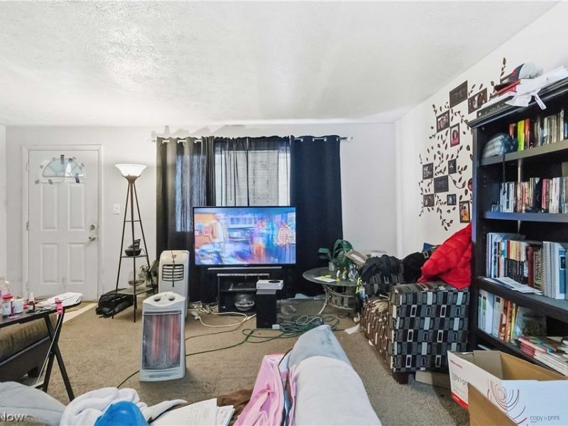 4889 Banbury Court, Unit 13, Warrensville Heights, OH 44128 Photo 6