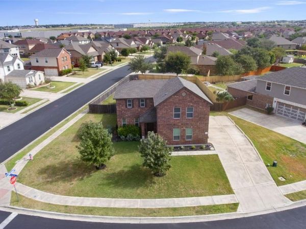 18601 Pencil Cactus DR, Pflugerville, TX 78660