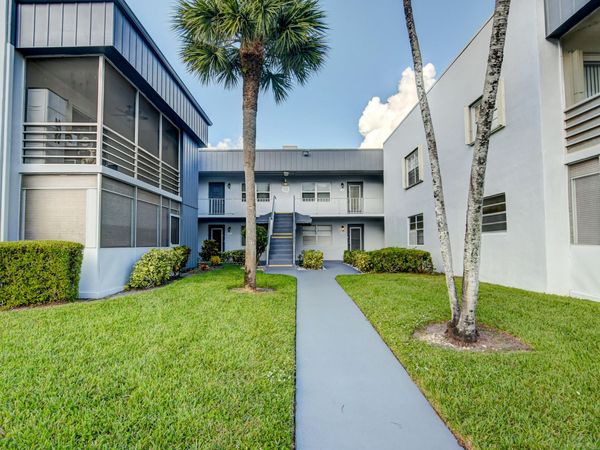 42 Burgundy A, Delray Beach, FL 33484