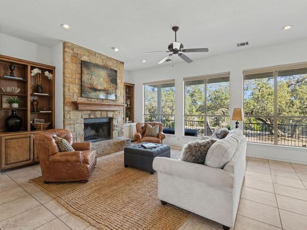 301 Sundance TRL, Dripping Springs, TX 78620