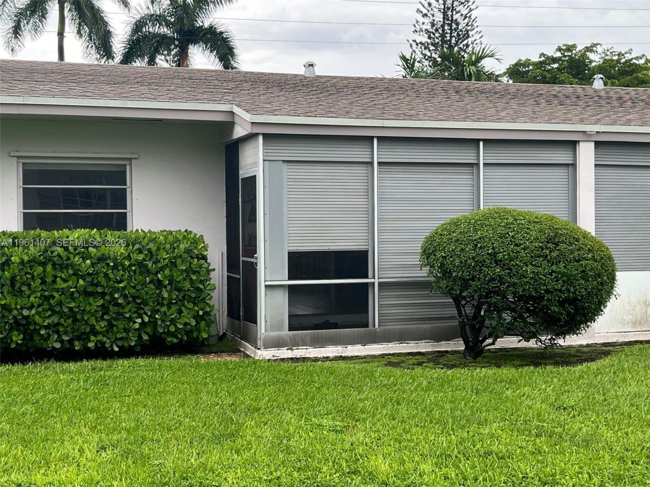 700 Layne Blvd, Unit 124, Hallandale Beach, FL 33009 Photo