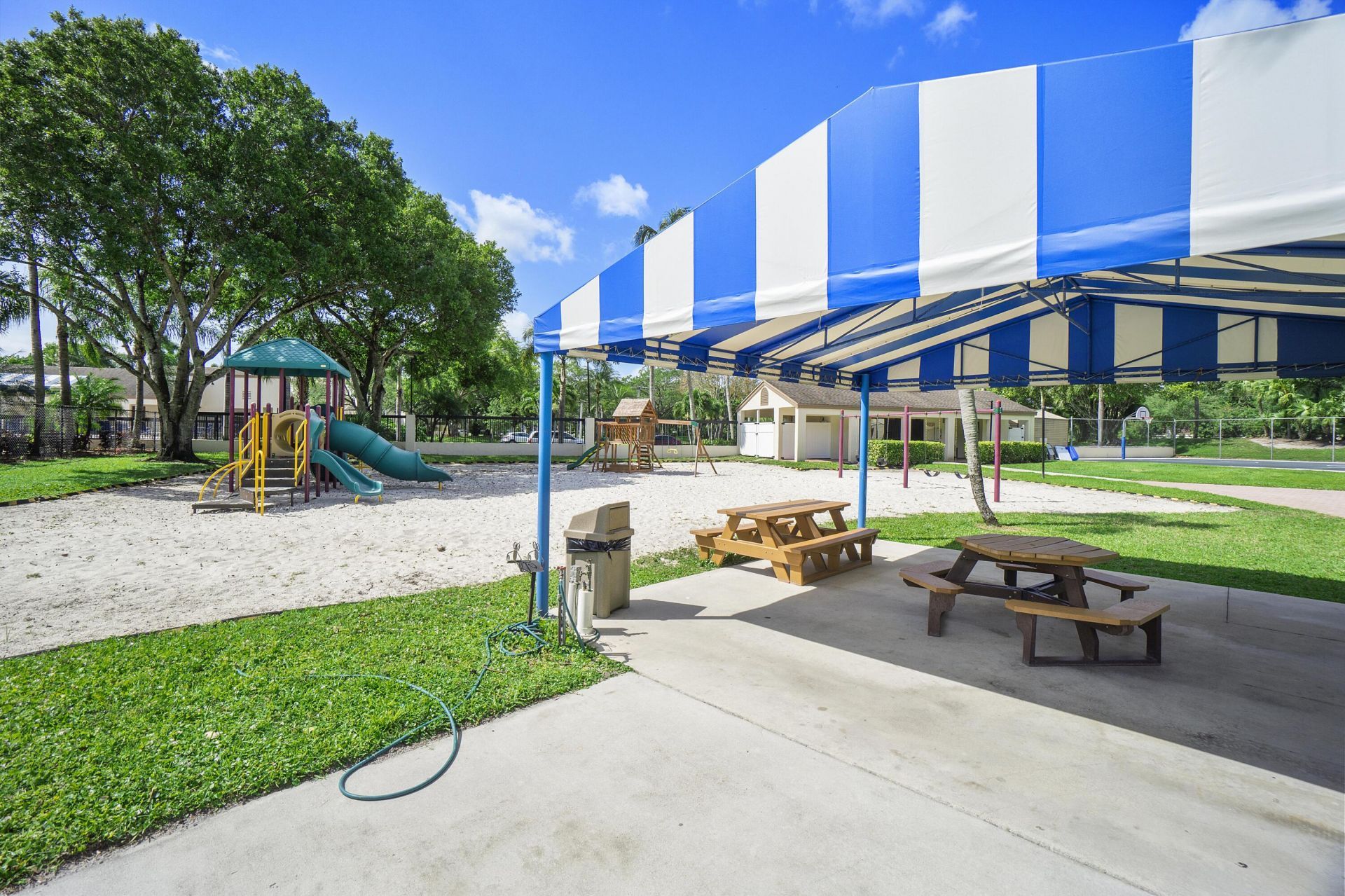 3260 Carambola Circle, Unit 2550, Coconut Creek, FL 33066 Photo