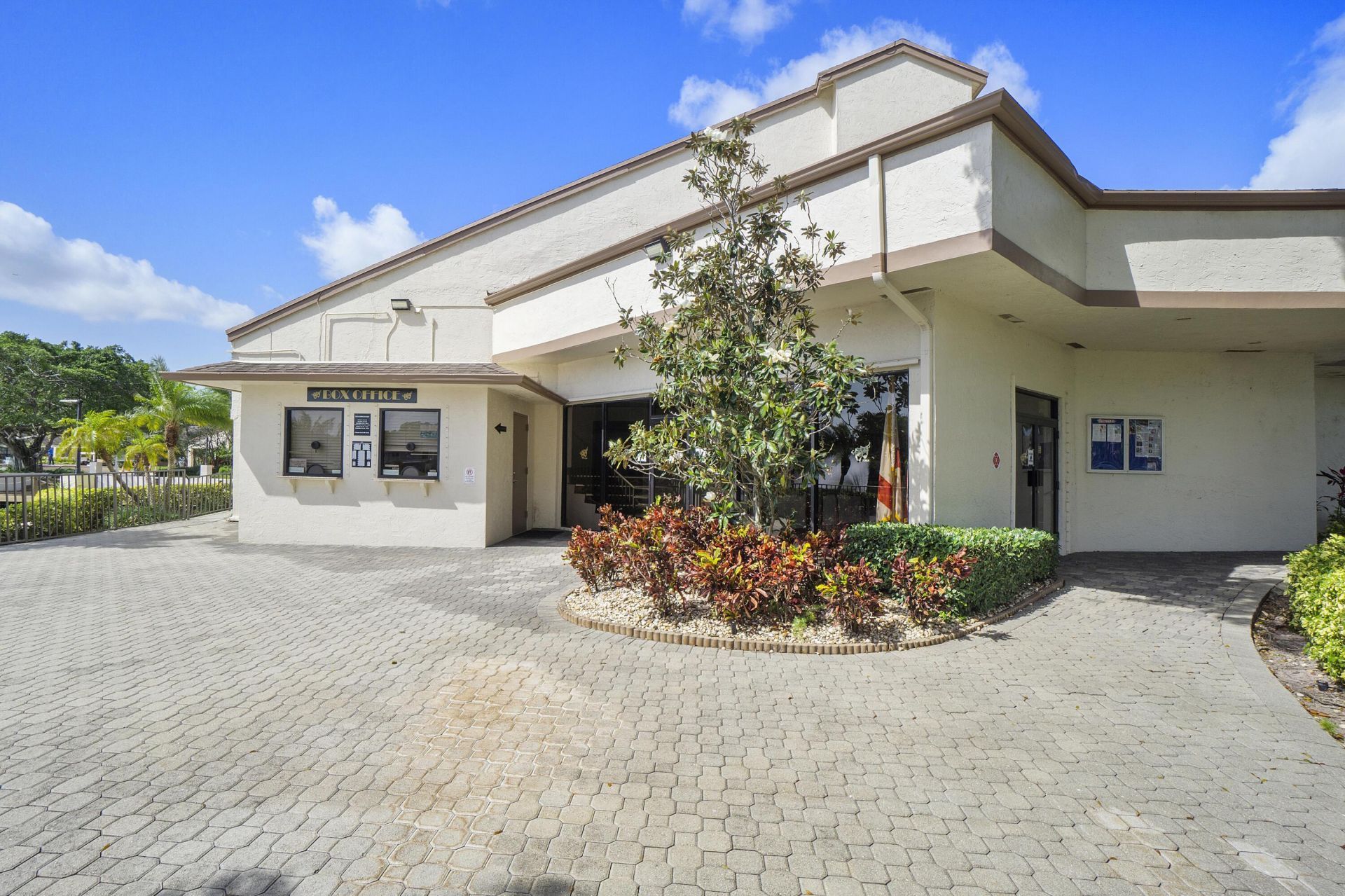 3260 Carambola Circle, Unit 2550, Coconut Creek, FL 33066 Photo