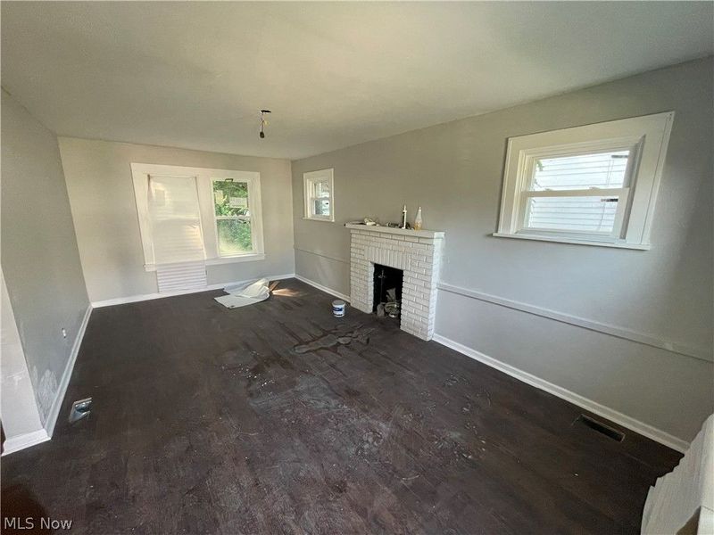 16624 Endora Road, Cleveland, OH 44112 Photo 3