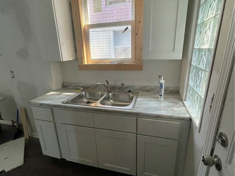 16624 Endora Road, Cleveland, OH 44112 Photo 6