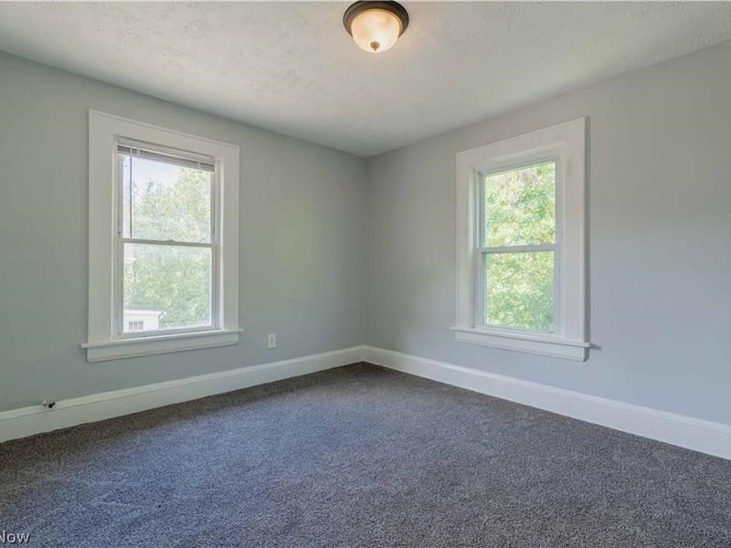 897 Peckham Street, Akron, OH 44320 Photo 7