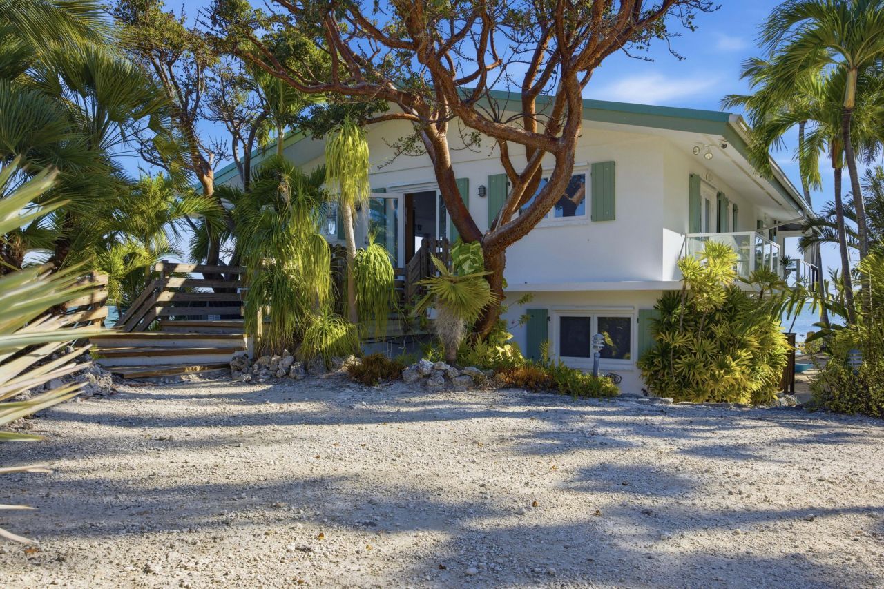 17249 E Bonefish Lane, Sugarloaf, FL 33042 Photo