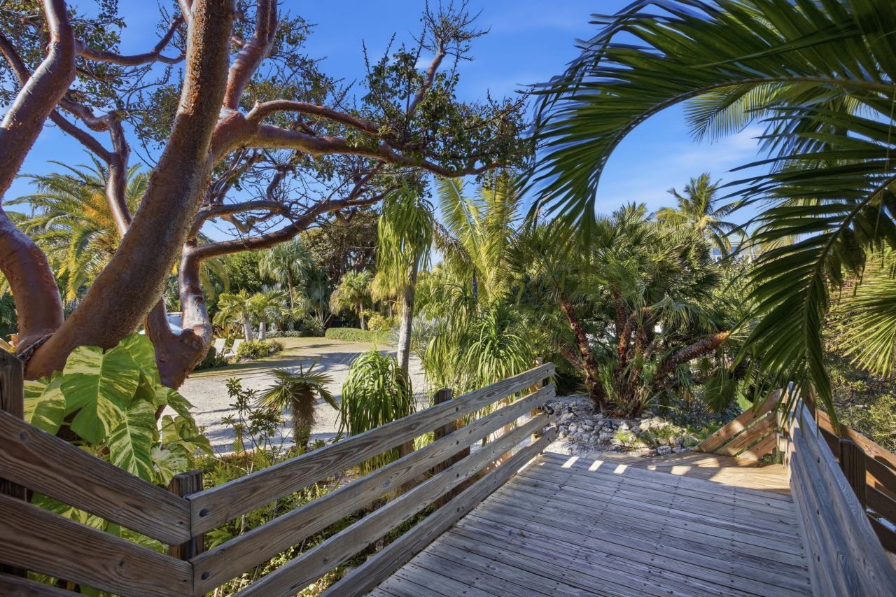 17249 E Bonefish Lane, Sugarloaf, FL 33042 Photo