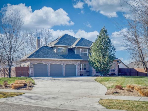 85 S Vandries Ave, Eagle, ID 83616