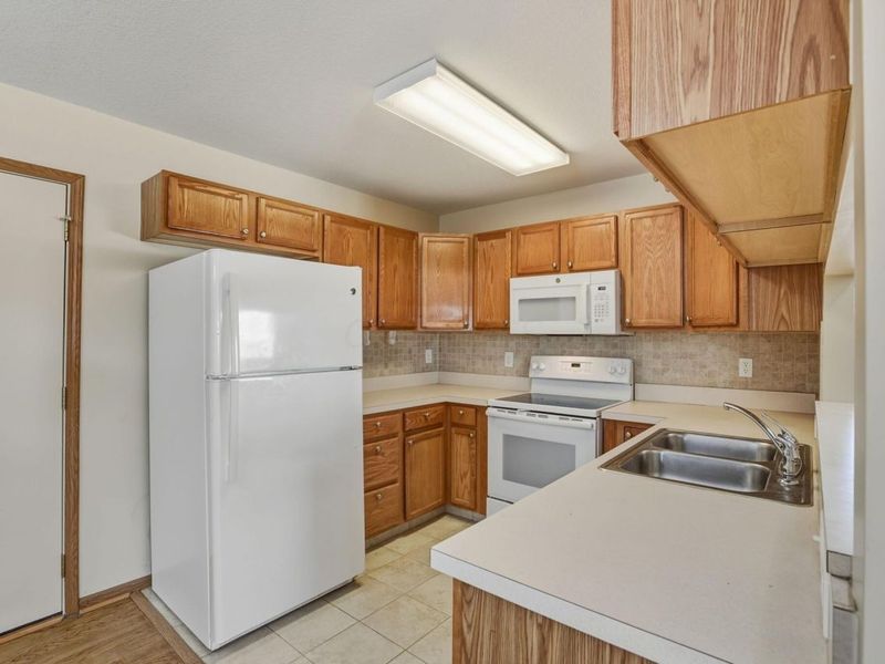 233 Wildwood Court , Heath, OH 43056 Photo 10