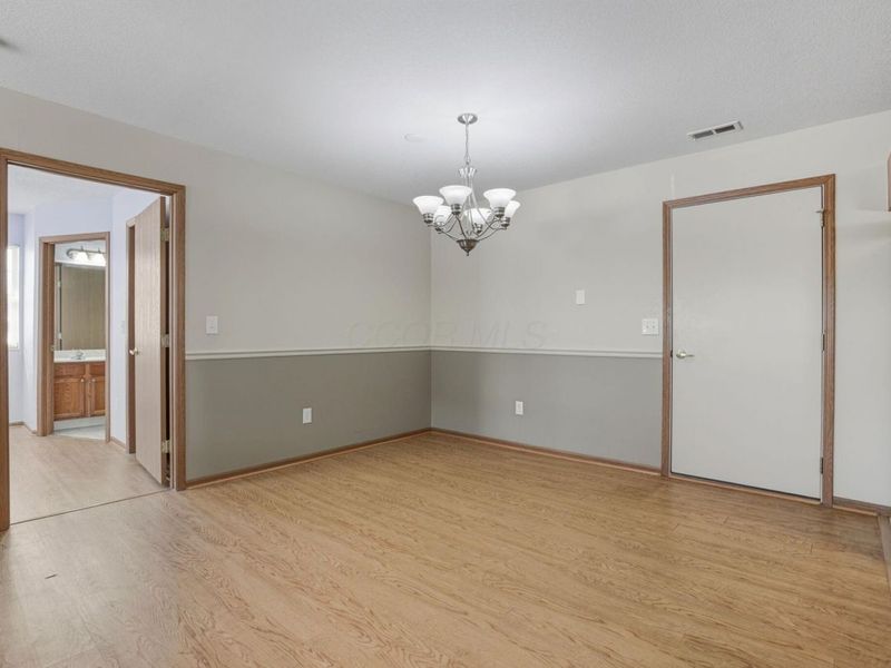 233 Wildwood Court , Heath, OH 43056 Photo 8