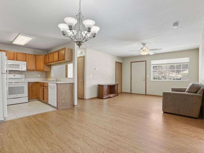 233 Wildwood Court , Heath, OH 43056 Photo 9