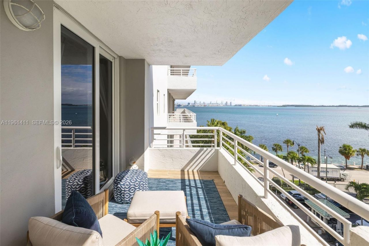 1402 Brickell Bay Dr , Unit 603, Miami, FL 33131 Photo