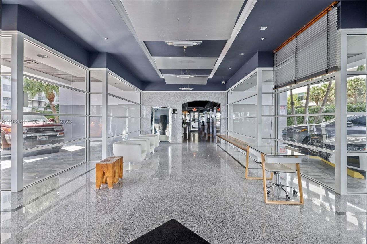 1402 Brickell Bay Dr , Unit 603, Miami, FL 33131 Photo