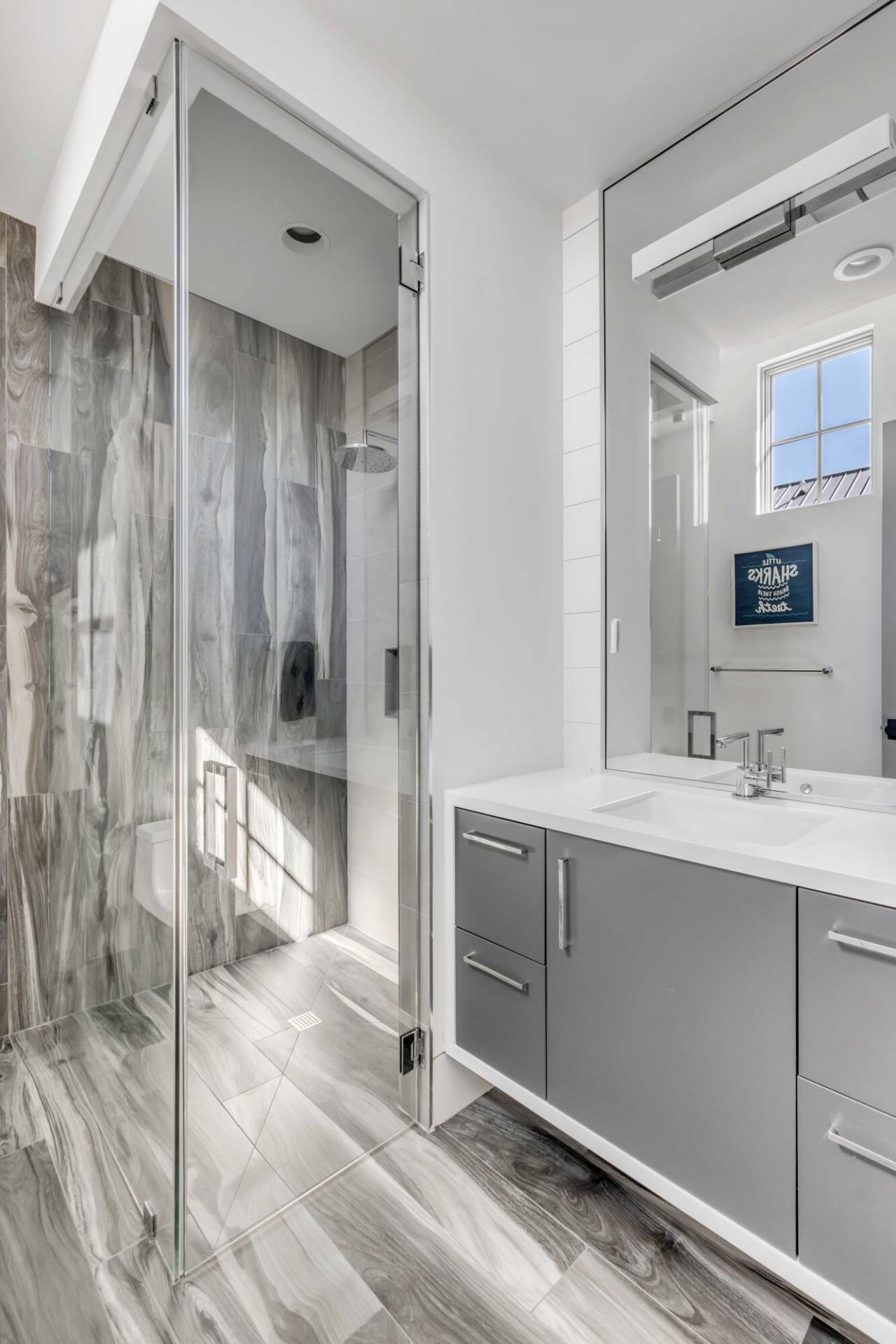 572 Wading Place Photo 32