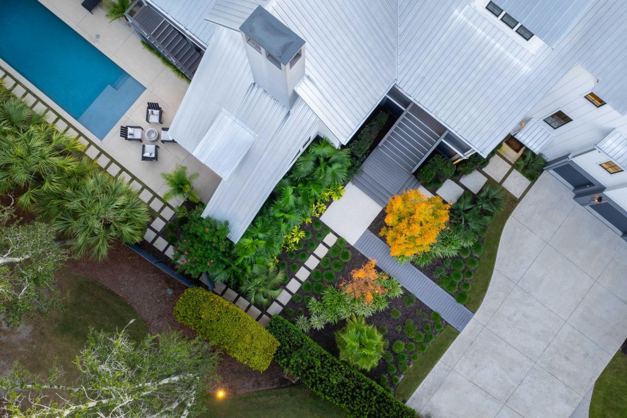 572 Wading Place Photo 5