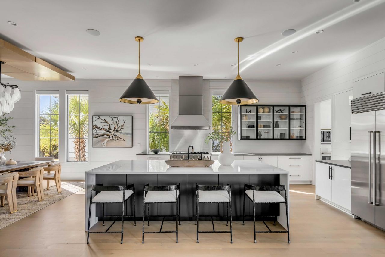 572 Wading Place Photo 9