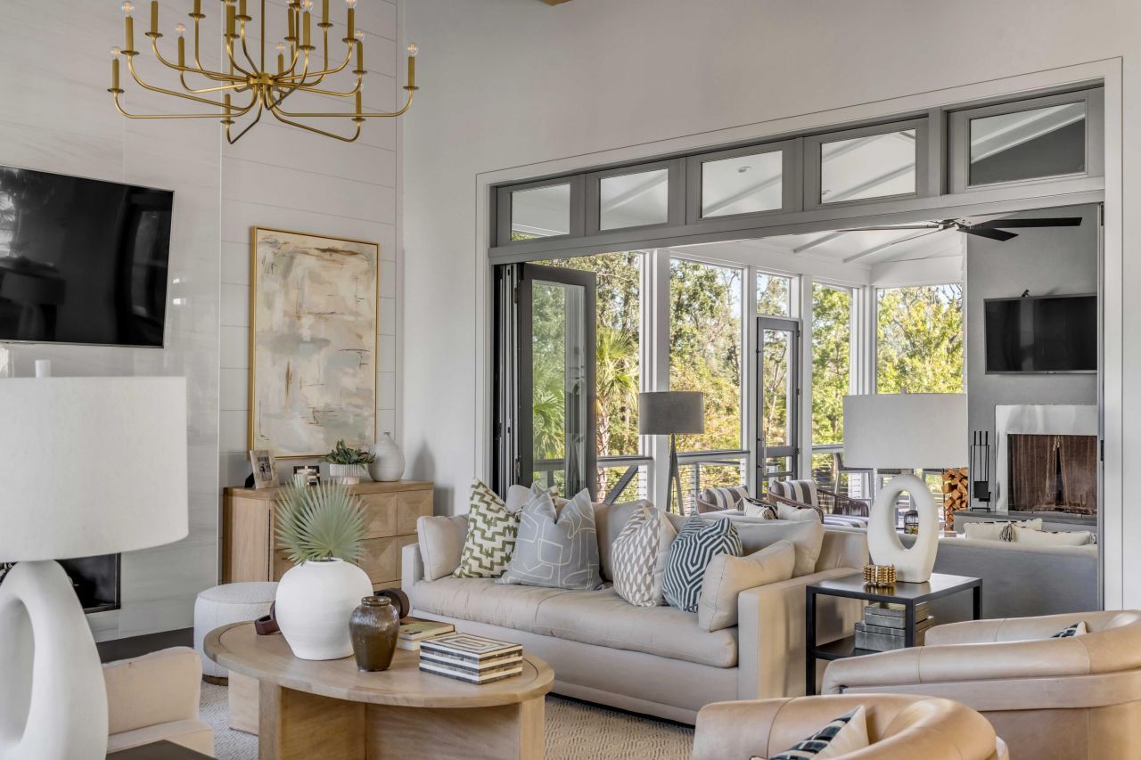 576 Wading Place Photo 17