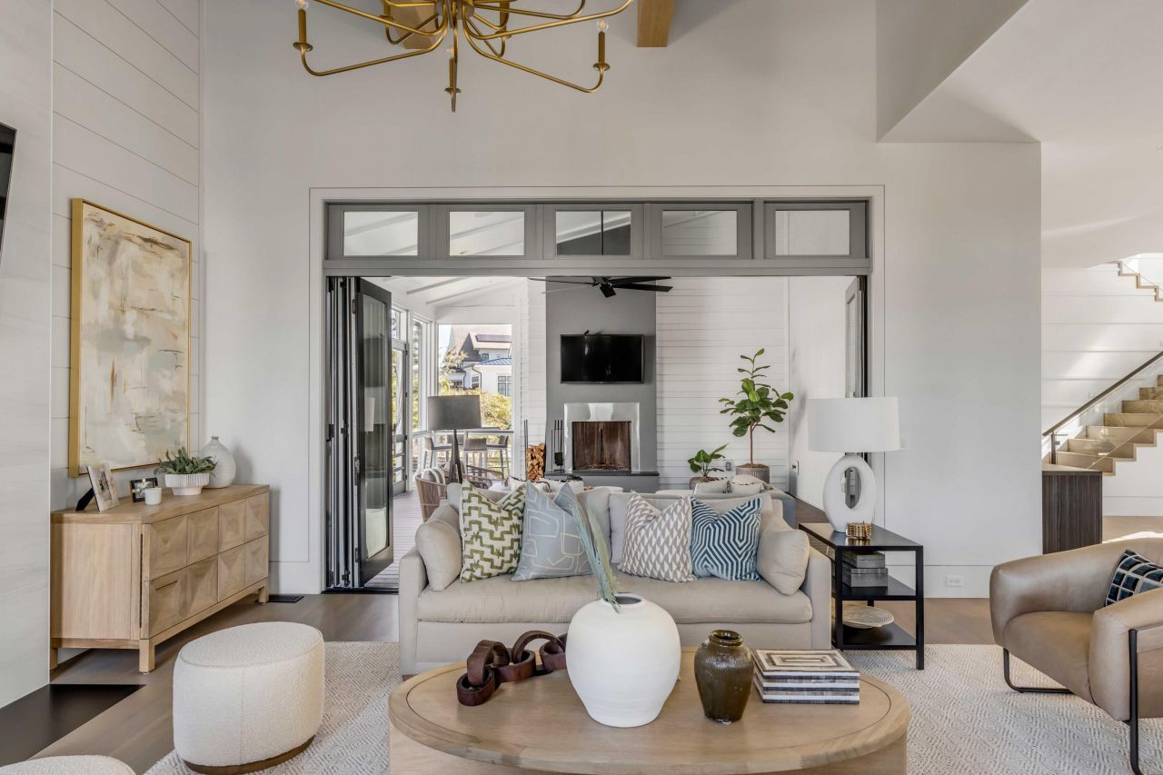 576 Wading Place Photo 18