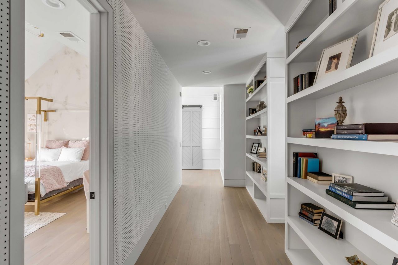 576 Wading Place Photo 27