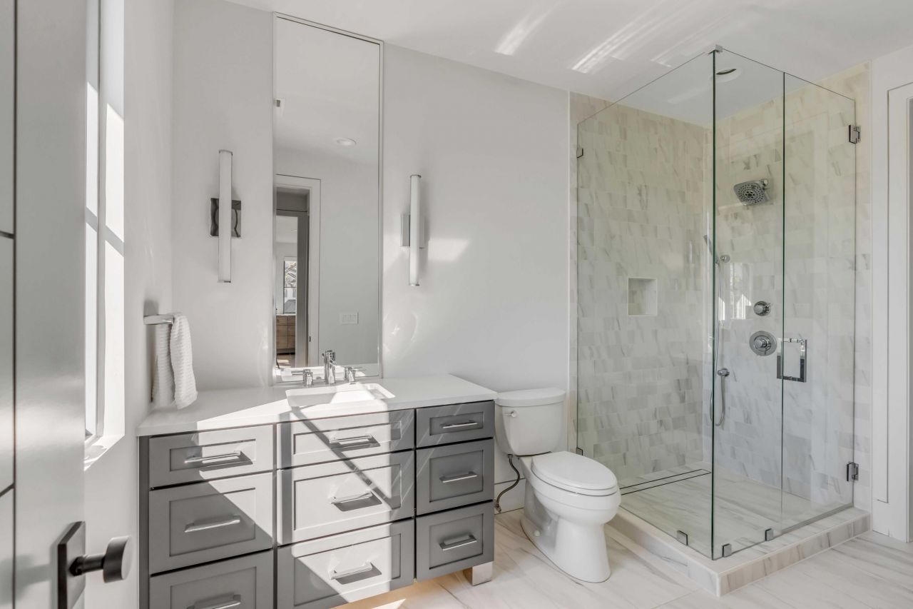 576 Wading Place Photo 37