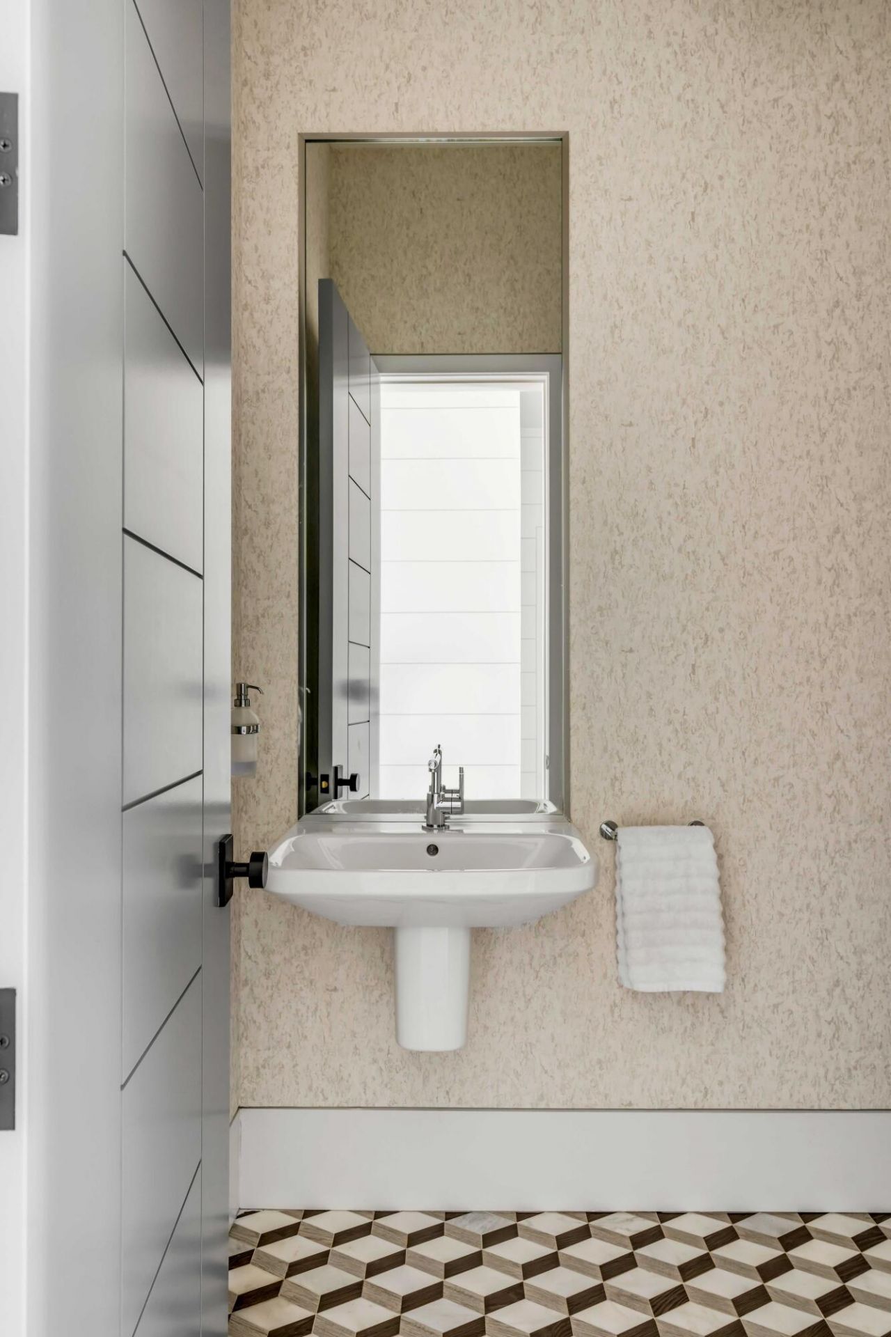 576 Wading Place Photo 42