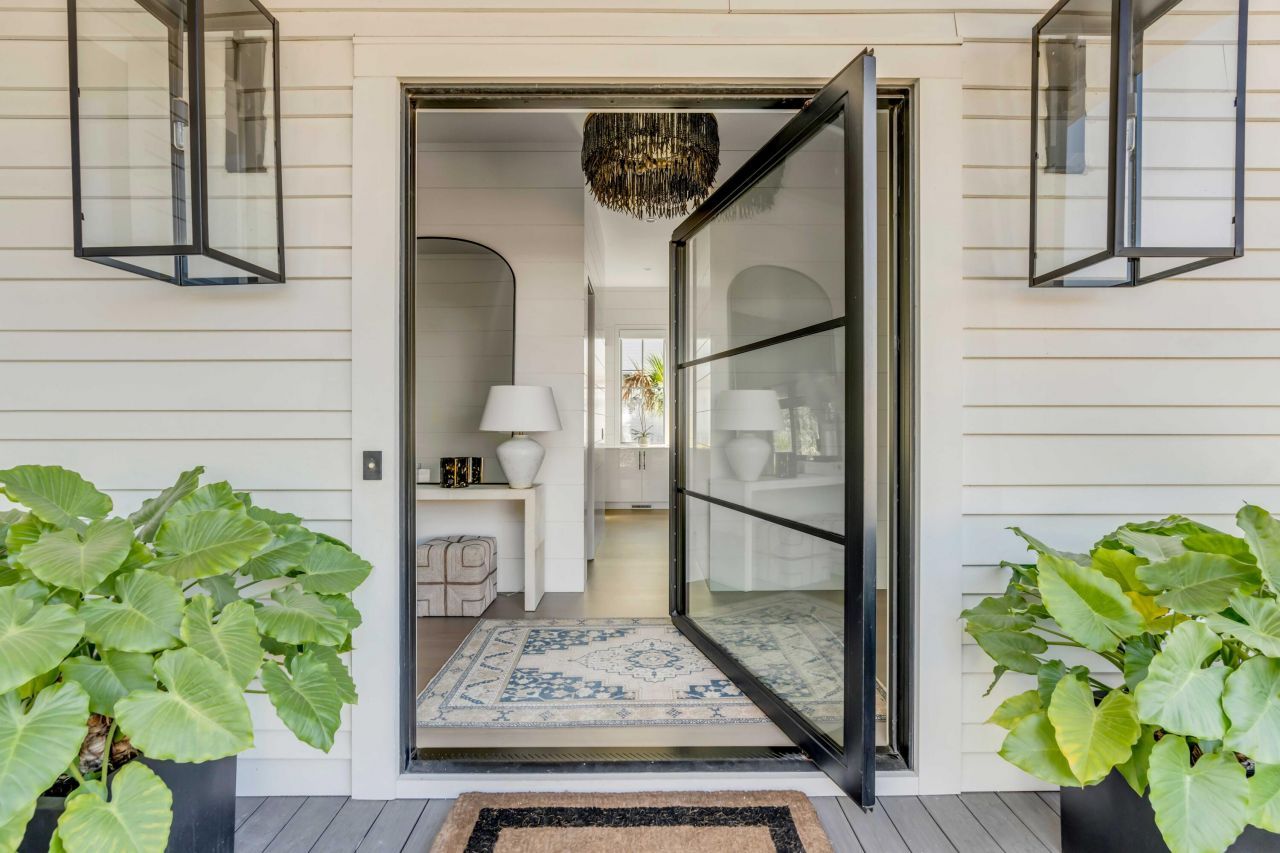 576 Wading Place Photo 7