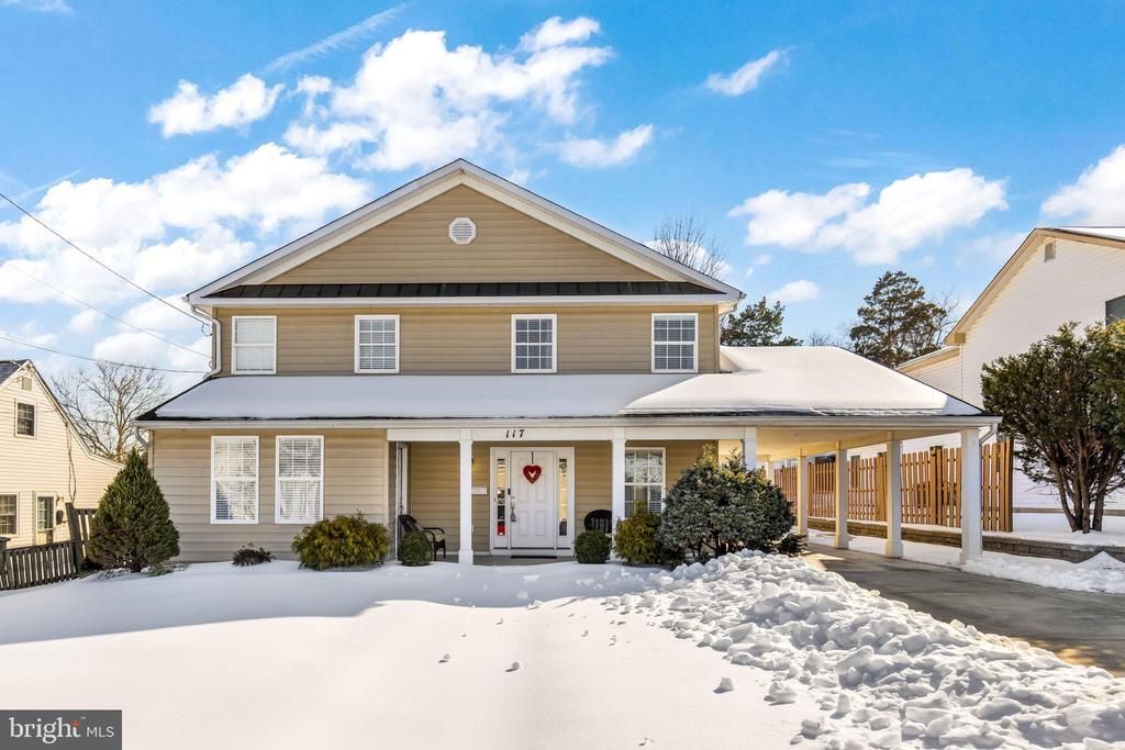 117 Polk Drive, Manassas Park, VA 20111 Main Photo