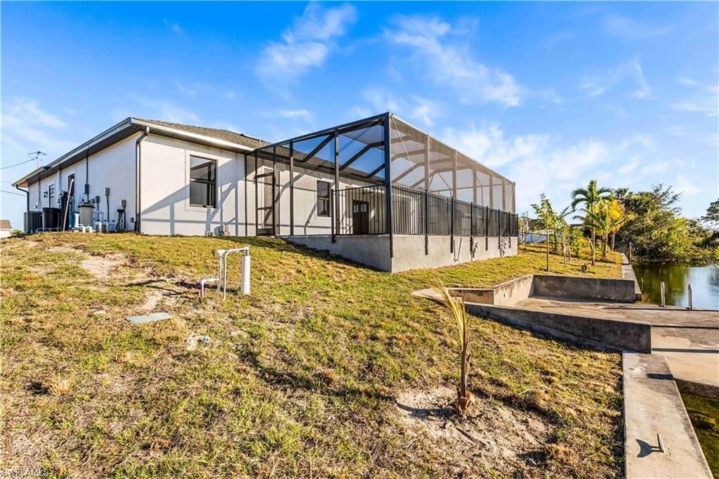 3318 NE 13th Pl, Cape Coral, FL 33909 Photo