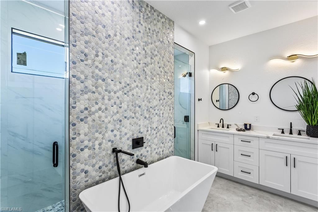 3318 NE 13th Pl, Cape Coral, FL 33909 Photo