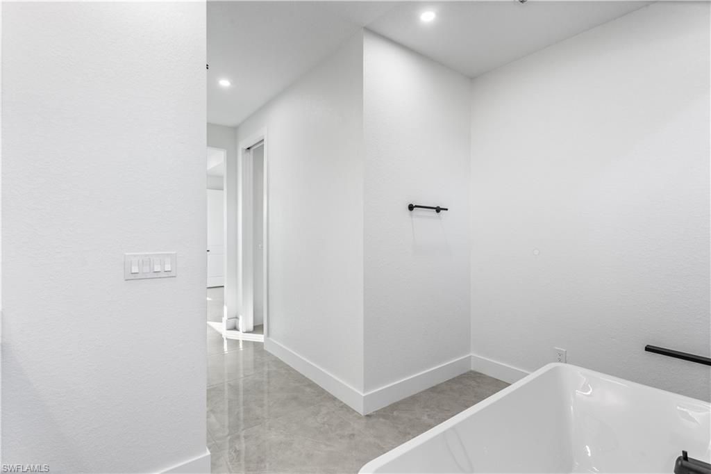 3318 NE 13th Pl, Cape Coral, FL 33909 Photo