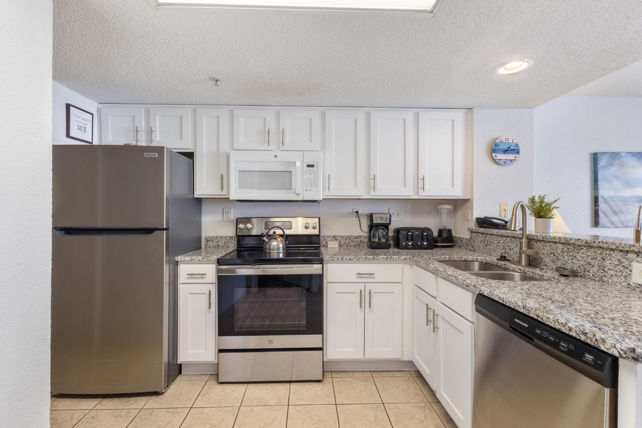 1604 N Ocean Blvd. Photo 5