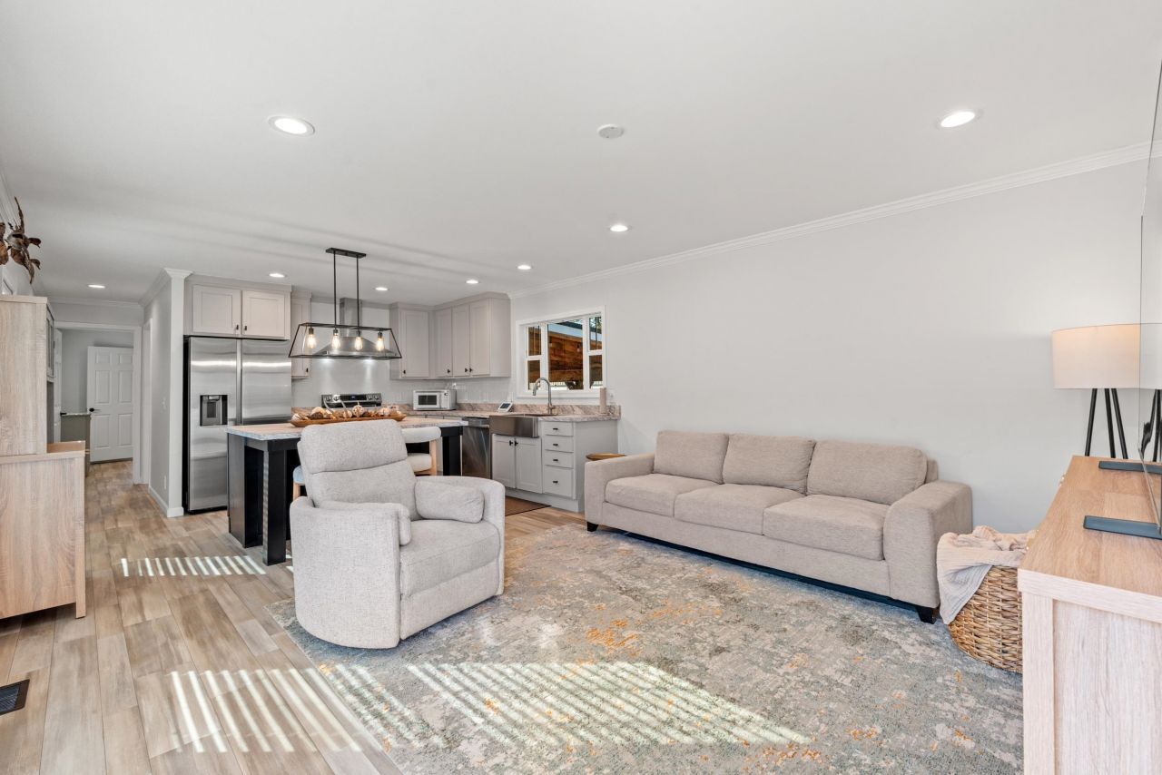 140 Joey Lane Photo 6